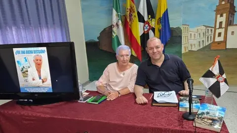 Presentaci&oacute;n libro de Mar&iacute;a S&aacute;nchez Miaja en la Casa Regional de Ceuta en Algeciras / Cedida