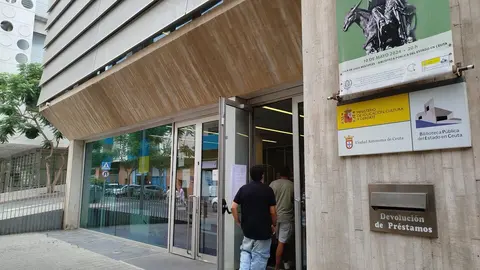 Biblioteca p&uacute;blica del Estado Adolfo Su&aacute;rez