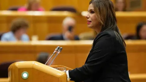 Nabila Benzina en el Senado