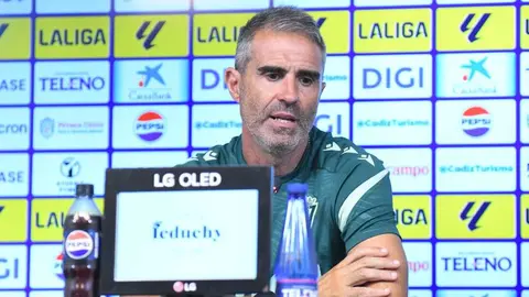 Gaizka Garitano, entrenador del C&aacute;diz