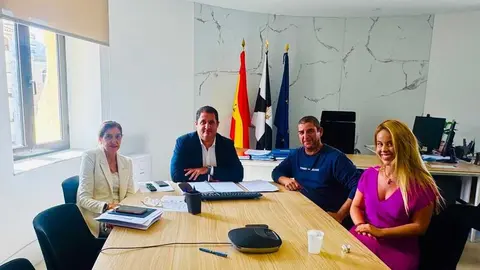 Reuni&oacute;n con el presidente de la barriada de Villajovita / Cedida