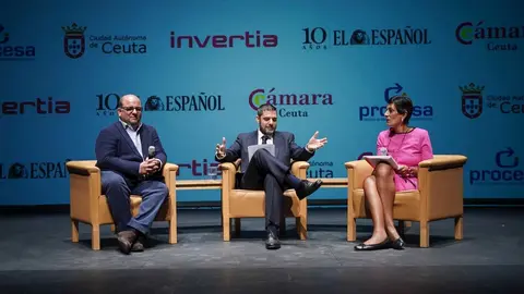  De la Fuente y Chandiramani durante su charla 