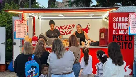 Food Truck 'Sabores del mundo'./ J.A. Gonz&aacute;lez