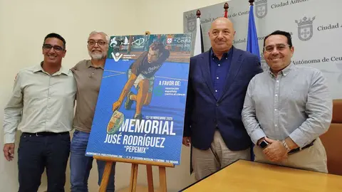 Presentaci&oacute;n del Torneo de P&aacute;del en la Sala de Prensa, este martes./ S. I&ntilde;esta