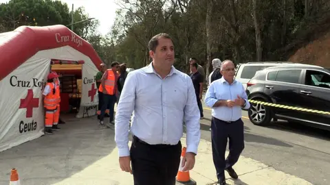 Los consejeros Ram&iacute;rez y Gait&aacute;n, en el puesto de mando avanzado desplegado con motivo del d&iacute;a de 'La Mochila'