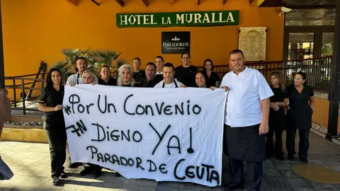 Concentraci&oacute;n trabajadores del Parador / Cedida