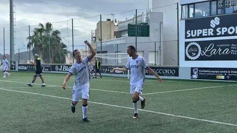 Debut Ad Ceuta Genuine / E. Arteaga