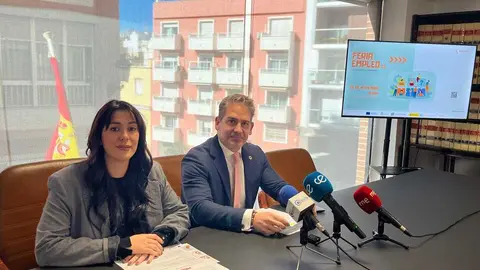 Ainara Olmedo y Karim Bulaix./ J.A. Gonz&aacute;lez