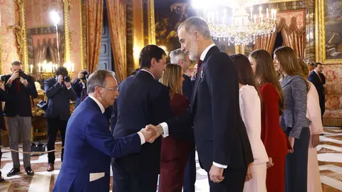 Juan Vivas asiste al acto por los 50 a&ntilde;os de la Monarqu&iacute;a / Cedida