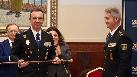 Eloy Rom&aacute;n L&oacute;pez toma posesi&oacute;n como nuevo Jefe Superior de Polic&iacute;a en Ceuta / M. Zapico