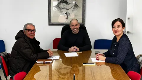 Pedro Mariscal, Miguel Ángel P&acute;rrez Triano y Mayda Daoud