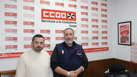 Cecretario general de la FSC-CCOO de Ceuta, Emilio J. Postigo, y el presidente del Comit&eacute; de Empresa de OBIMACE,&nbsp;Abdelatif Mohamed Mohamed Almugha