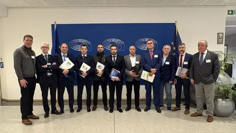 Representantes de la Plataforma por una Jubilaci&oacute;n Digna y la Plena Equiparaci&oacute;n Salarial