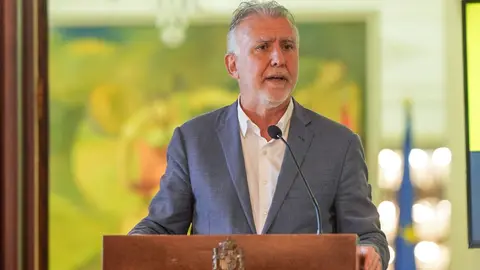 &Aacute;ngel V&iacute;ctor Torres