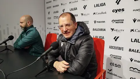 JJ Romero durante la rueda de prensa / S.I&ntilde;esta