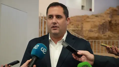 Alejandro Ram&iacute;rez