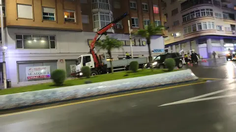 farola ca&iacute;da en el sardinero