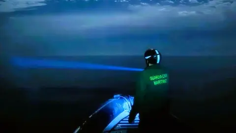 Guardia Civil servicio mar&iacute;timo / Guardia Civil