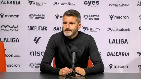Iv&aacute;n Ania, entrenador del C&oacute;rdoba