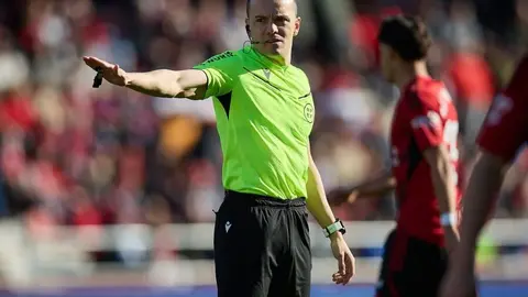 P&eacute;rez Hern&aacute;ndez, colegiado del encuentro / Liga Hypermotion