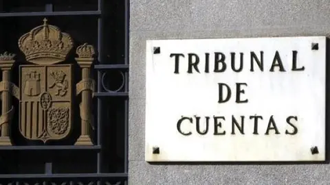 tribunal-de-cuentas-placa-escudo-espana-3