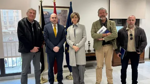 Reuni&oacute;n entre Delegaci&oacute;n y la CECE
