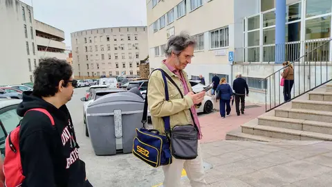 Los m&eacute;dicos plantan a los medios de comunicaci&oacute;n / S. I&ntilde;esta
