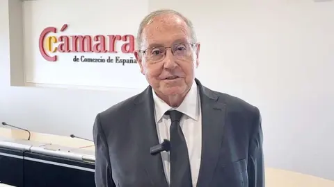  jose Luis Bonet durante el v&iacute;deo en en el que ha felicitado a la C&aacute;mara de Ceuta. 