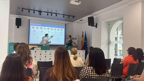 Formaci&oacute;n_Servicios_Tur&iacute;sticos