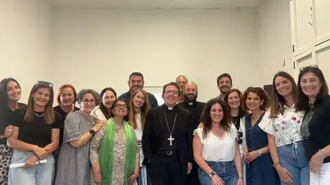 Monse&ntilde;or Valdivia se re&uacute;ne con los profesores de Religi&oacute;n de Ceuta