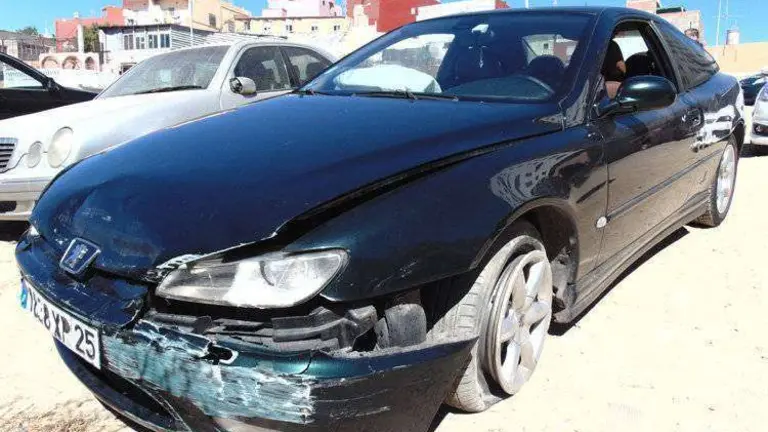 coche abandonado accidente