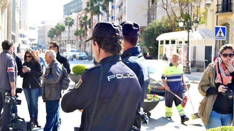 polic&iacute;a nacional