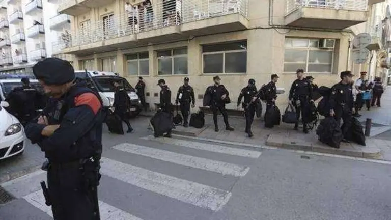 Los hoteleros condenan los "chantajes" a establecimientos en Catalu&ntilde;a