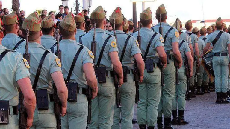 Militares de la Legi&oacute;n, en un desfile de Semana Santa (C.A./ARCHIVO)