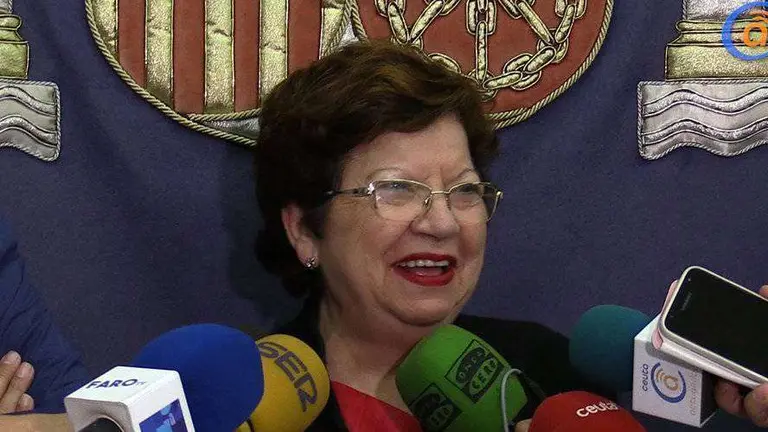 sALVADORA mATEOS