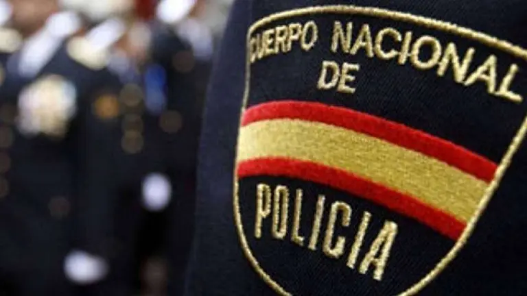polic&iacute;a nacional