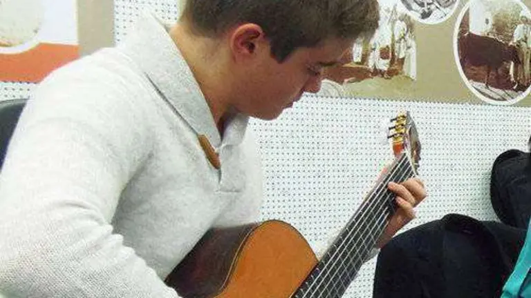 Alumnos del Conservatorio de M&uacute;sica, en una audici&oacute;n (C.A.)