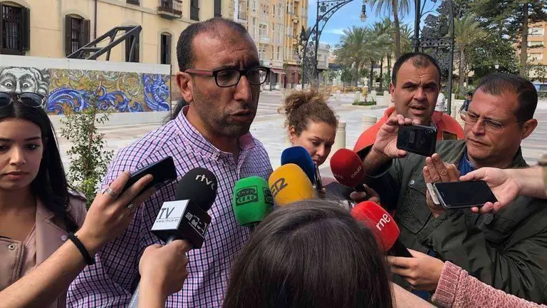 Mohamed Al&iacute;, ante los periodistas (C.A./ARCHIVO)