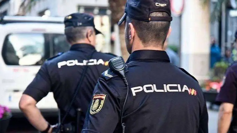 POLIC&Iacute;A NACIONAL