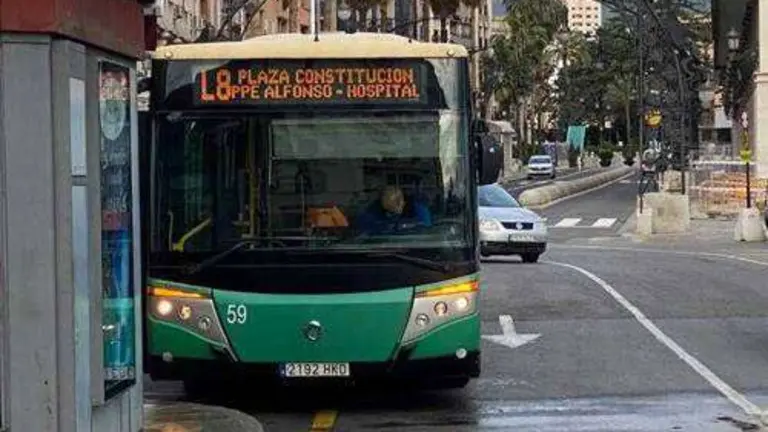 autob&uacute;s