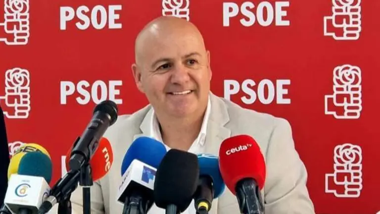  Juan Guti&eacute;rrez durante la comparecencia de este mi&eacute;rcoles en la sede del PSOE / Laura Ortiz 