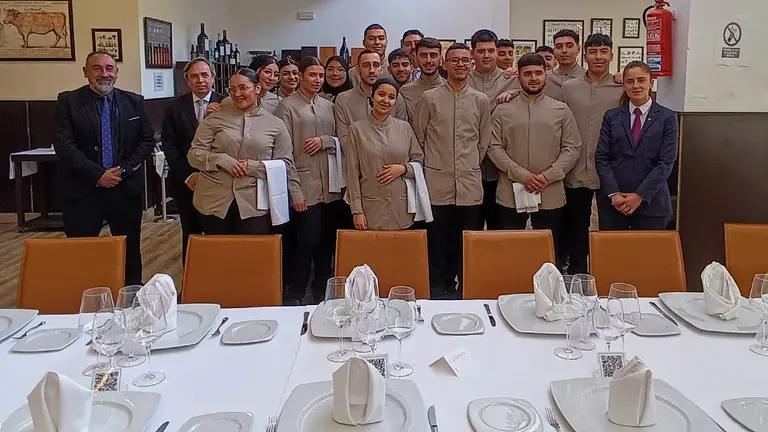&Uacute;ltima comanda de los alumnos de cocina y restauraci&oacute;n del IES Almina antes de las pr&aacute;cticas