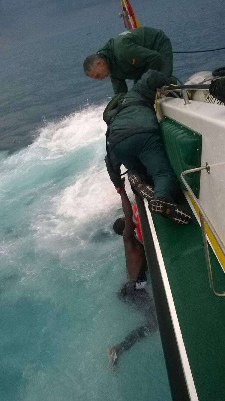 Rescate Guardia Civil Naufragio frente a Santa Catalina un hombre muerto