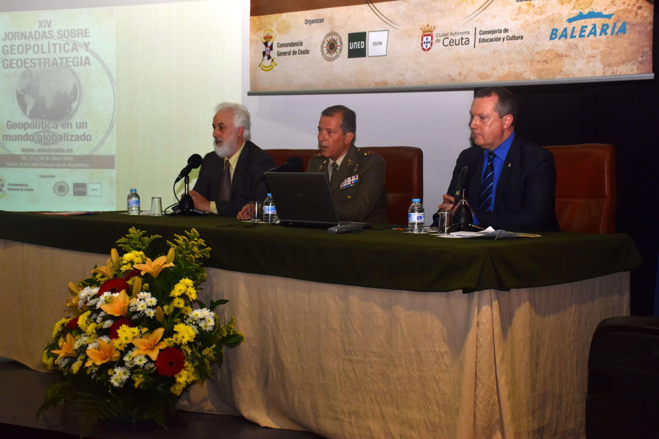 Jornadas Geopoliticas uned 26custom abril (33)
