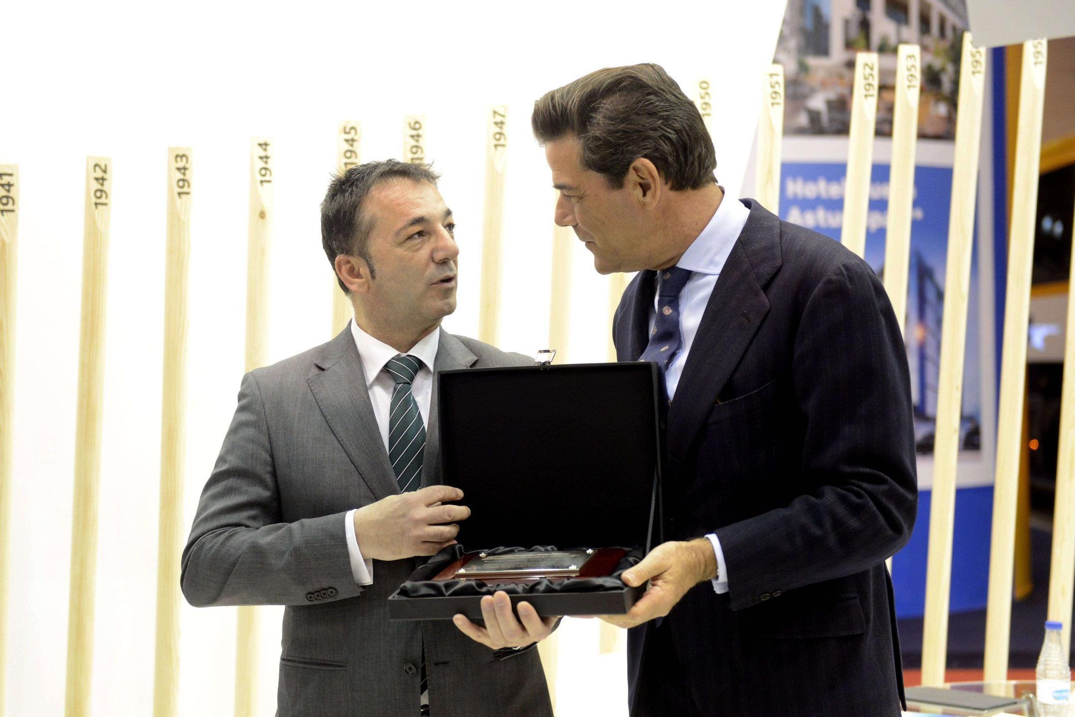 FITUR Turismo placa Trasmediterránea