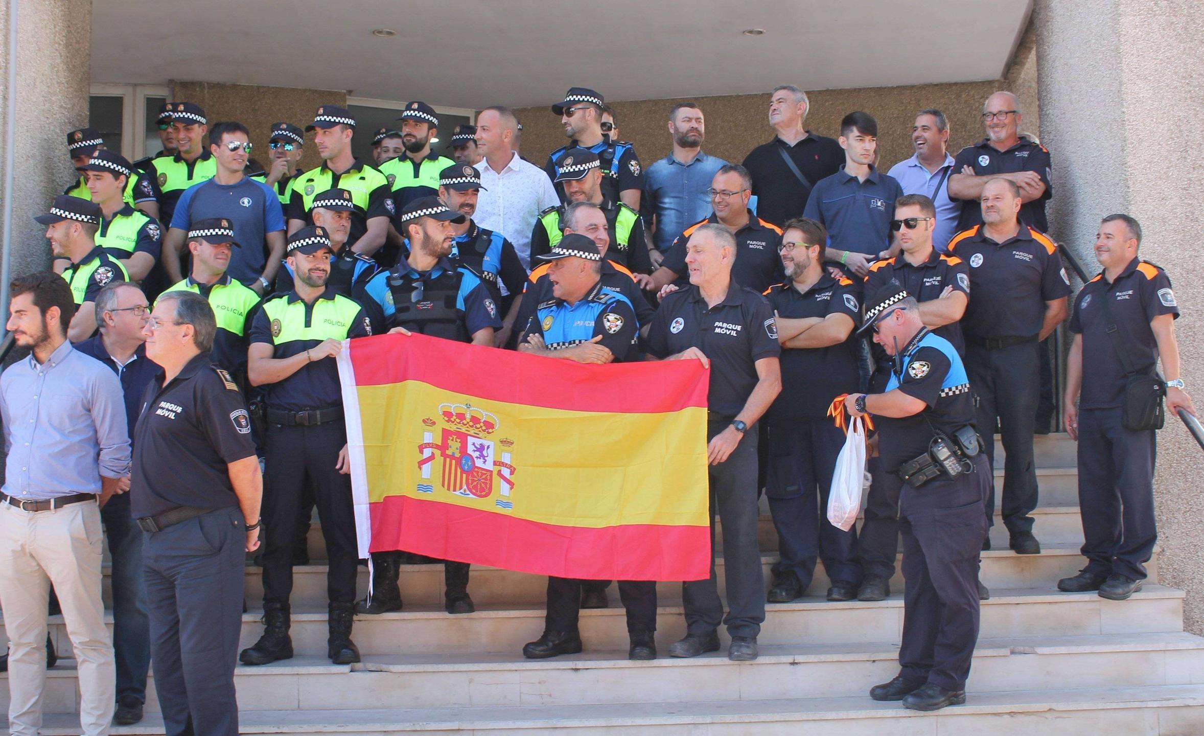 Policías