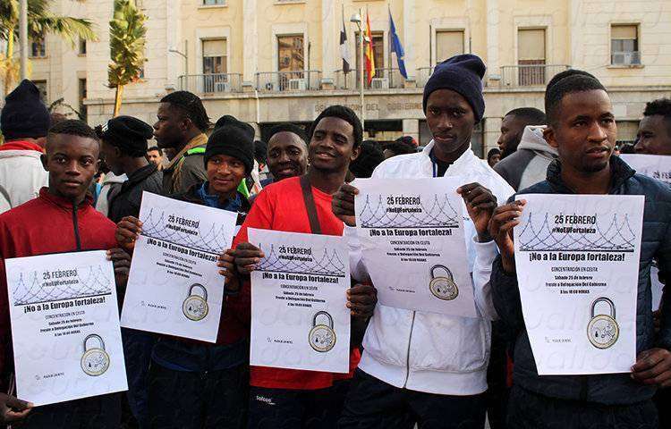 migrantes protestando