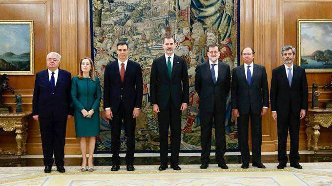SÁNCHEZ FELIPE VI RAJOY TOMA DE POSESIÓN