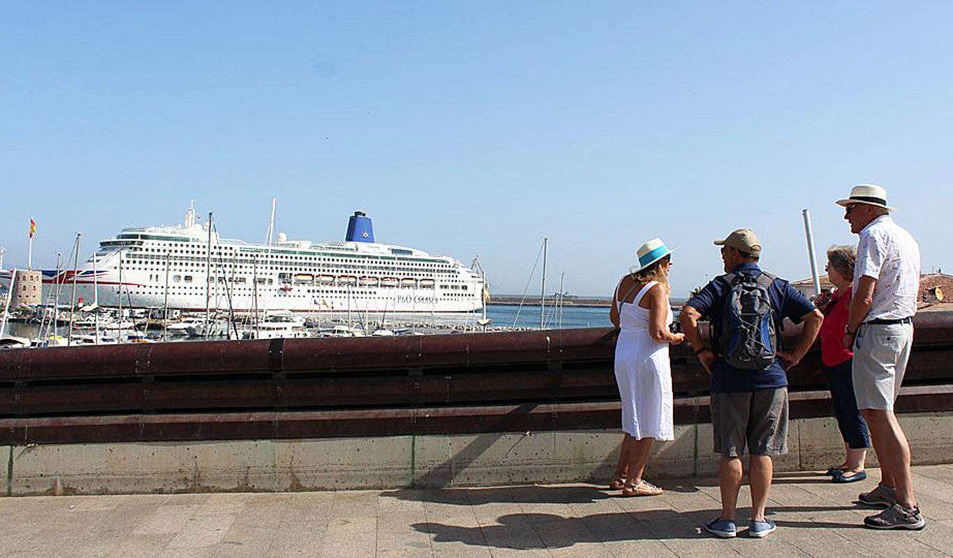 crucero-aurora-1366x800