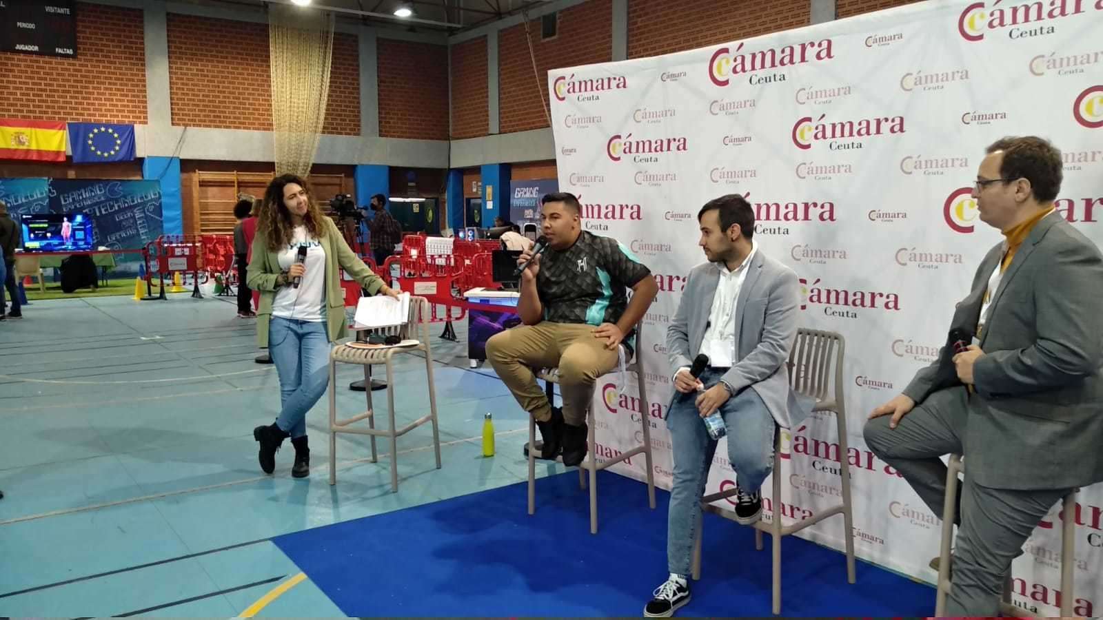 Presentación del equipo de competición de Rainbow Six de Heracles Gaming en la WakeUp
